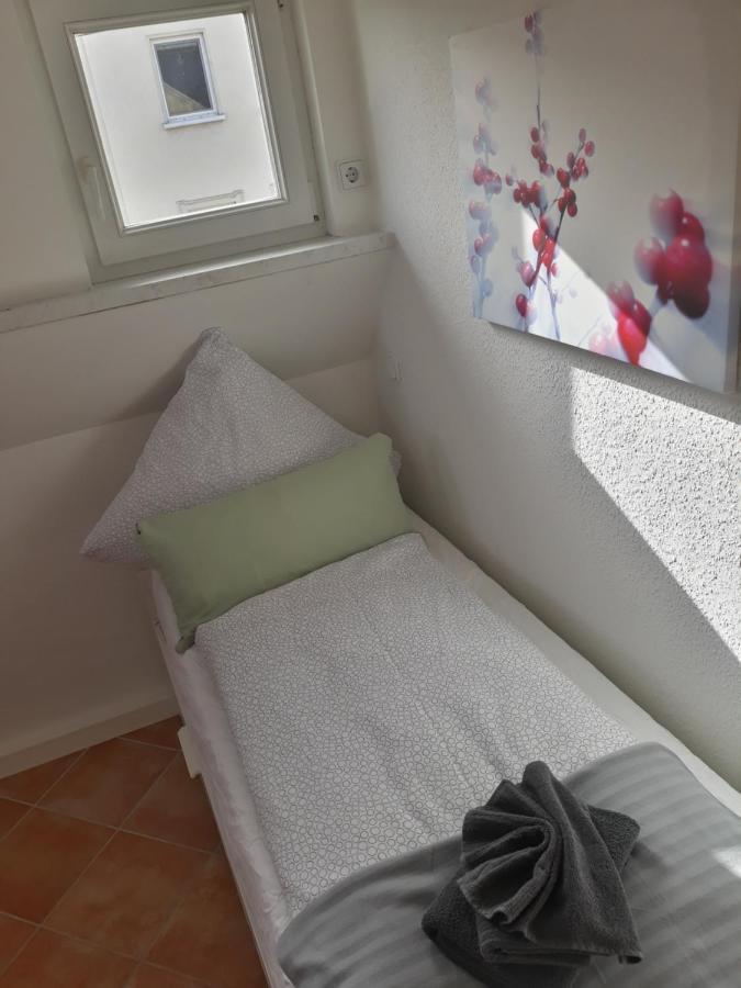 Ferienwohnung Katrin - Nahe Chemnitz Limabach - Oberfrohna Екстериор снимка